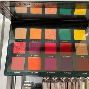 Vibrant Eyeshadow Palette